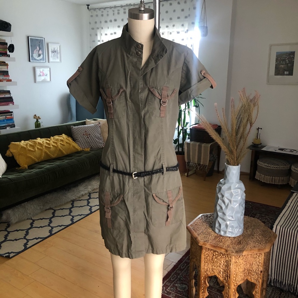 Surplus Dress - Picture 2 of 9